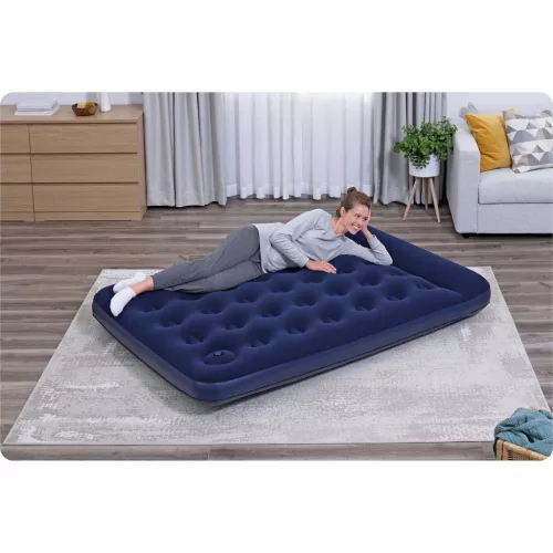 Légmatrac 191x137x28 cm beépített lábpumpával Bestway 67225