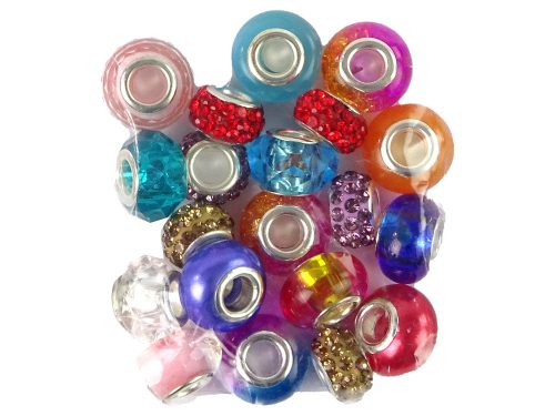 Karkötők, láncok és színes ékszergyöngyök készlete