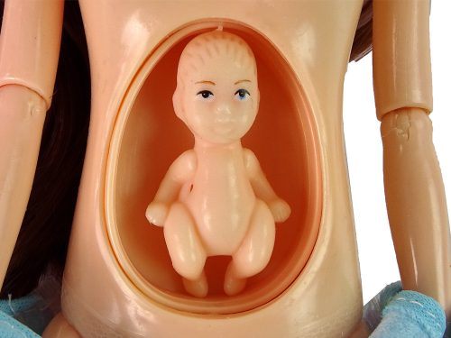 Baba baba terhes kék ruhában