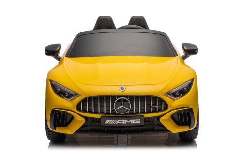 Mercedes AMG SL63 akkumulátoros autó, sárga fényezéssel