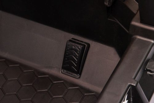 JCB akkumulátoros kotrógép sárga vödörrel