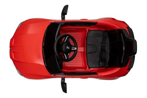 Elektromos autó BMW M4 piros
