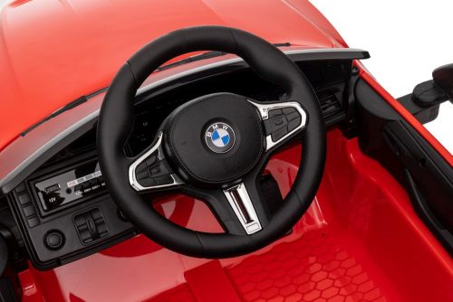 Elektromos autó BMW M4 piros
