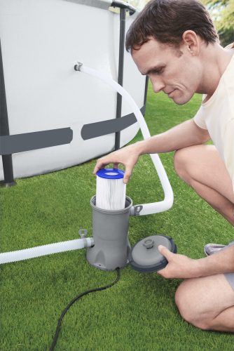 Szűrőszivattyú úszómedencéhez 2006l/h Bestway 58383