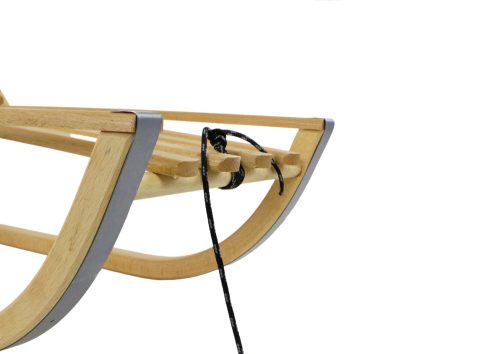 Fából készült szán háttámlával és szánsorral