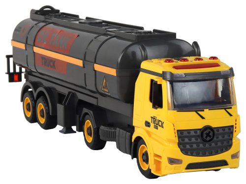 DIY tartálykocsi a sárga fények hangjának össze- és szétszereléséhez