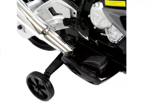 BMW S1000RR Silver – elektromos motorozás