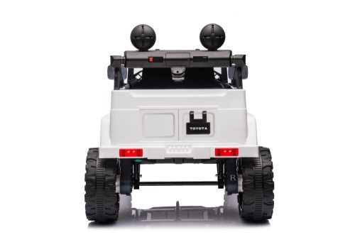 Akkumulátoros autó Toyota FJ White 4x4