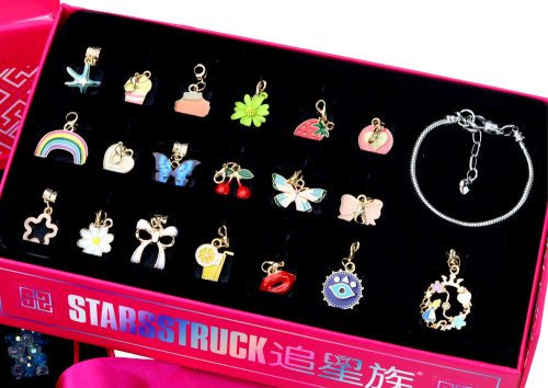 ﻿DIY Ékszerkészítő Szett Gyöngyök Medálok Doboz 1267 db.