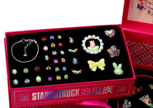 ﻿DIY Ékszerkészítő Szett Gyöngyök Medálok Doboz 1267 db.