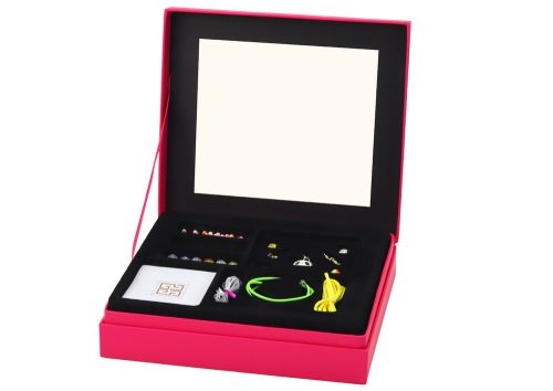 Szett ékszer karkötők, gyöngyök és medálok készítéséhez