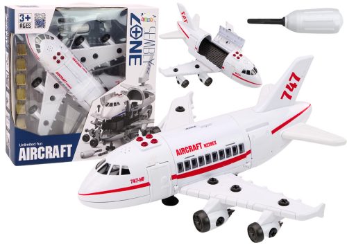 Nagy utasszállító repülőgép fordulóeszközeinek fényei hangok