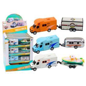   Terepjáró csónakkal vagy lakókocsival, fém meghajtással