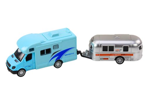 Terepjáró csónakkal vagy lakókocsival, fém meghajtással