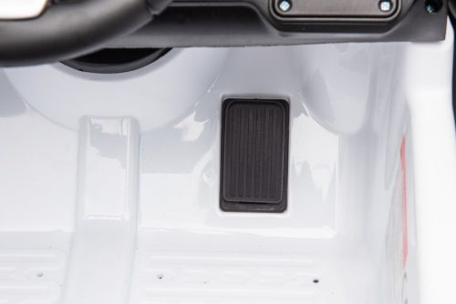 Audi Q7 akkumulátoros autó, fehér