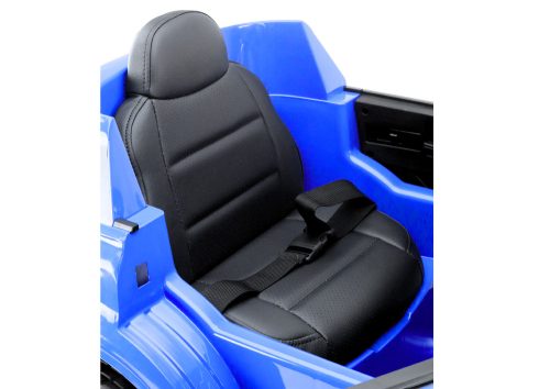 Audi Q7 kékre festett akkumulátoros autó