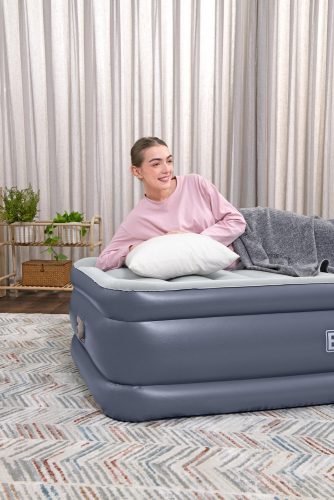 Felfújható matrac pumpával 191 x 97 x 51 cm Bestway 6713G