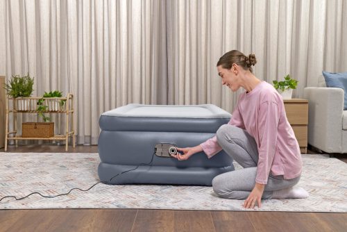 Felfújható matrac pumpával 191 x 97 x 51 cm Bestway 6713G