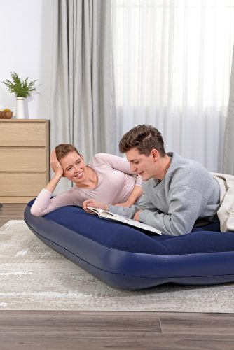 Felfújható matrac pumpával 203 x 152 x 28 cm Bestway 67226
