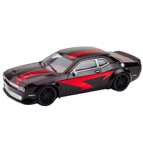 Sportautó meghajtás Fényes karosszéria fekete piros vonalak