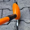 Drótkefe útburkolati hézagkaparó tisztításához