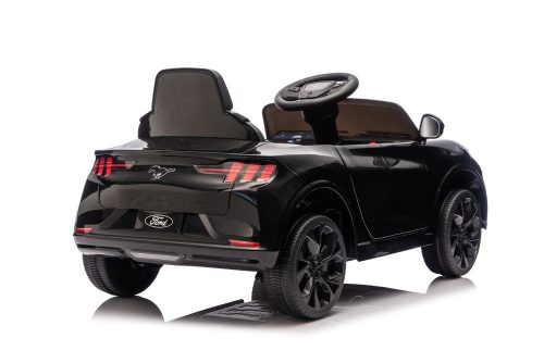 Ford Mustang Mach-E fekete, 24 V-os akkumulátoros autó