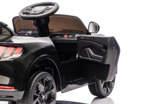 Ford Mustang Mach-E fekete, 24 V-os akkumulátoros autó
