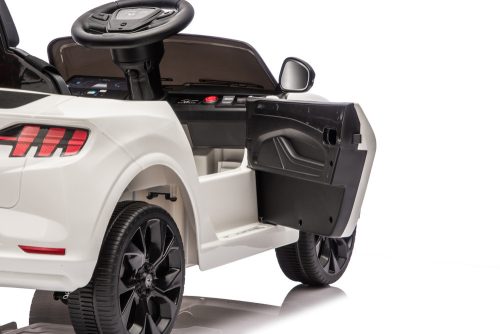 Ford Mustang Mach-E fehér 24 V-os akkumulátoros autó