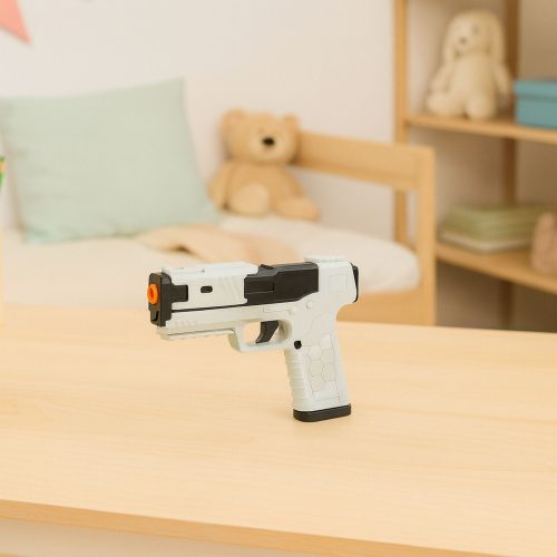 Játékpisztoly habpatronok lőszerhüvelyek fehér