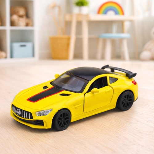 Sportautó Fém Nyíló Ajtók fényei Sárga Hangok 1:32