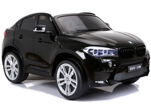 ÚJ BMW X6M fekete – elektromos jármű