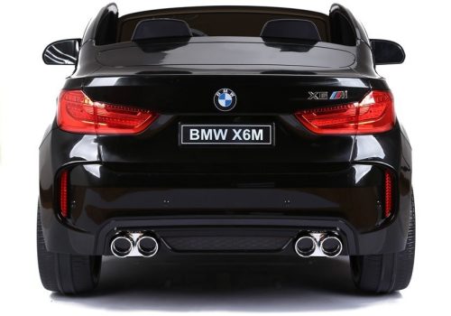 ÚJ BMW X6M fekete – elektromos jármű