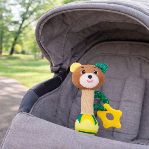 Plüss mackós csörgő rágókával és nyikorgóval babáknak