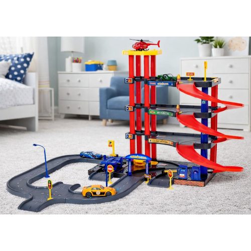 Többszintes parkoló 4 szint lifttel Helikopteres autók 70 el.