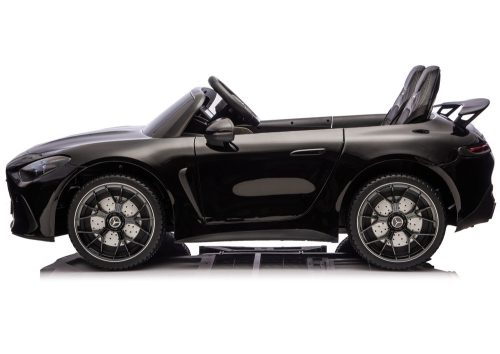 Mercedes GT63 AMG DK-GT63 24V-os akkumulátoros autó csendes motorral, fekete színben