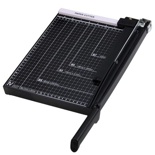 A4-es papírvágó, fém irodai, fekete