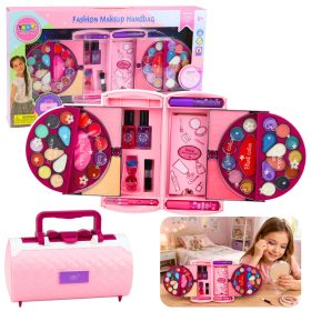   Szépségkészlet sminkhez és körömápoláshoz, kozmetikumok, szemhéjfestékek, körömlakkok, tok