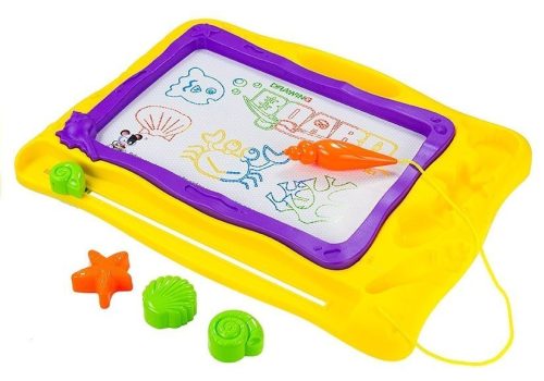 Tábla bélyegekkel és színes háttérrel