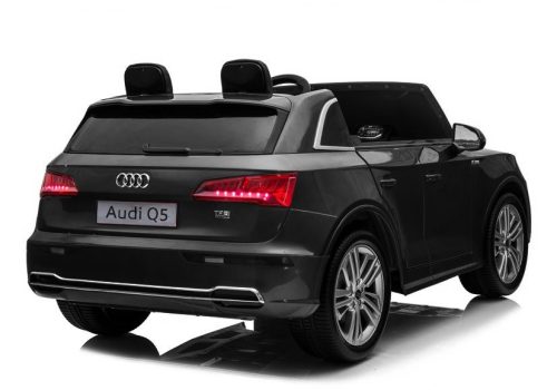 Új Audi Q5 2-üléses fekete festés – elektromos autózás