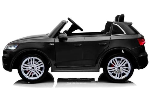 Új Audi Q5 2-üléses fekete festés – elektromos autózás