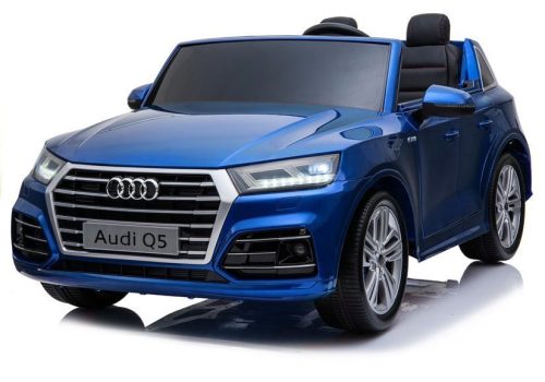 Új Audi Q5 2 üléses kék festés – elektromos autózás