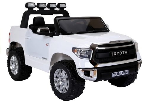 Toyota Tundra White - elektromos utazás autón