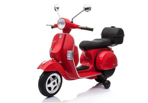 Vespa Scooter elektromos utazás motorkerékpáron - piros