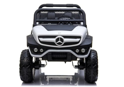 Mercedes Unimog elektromos autó fehér