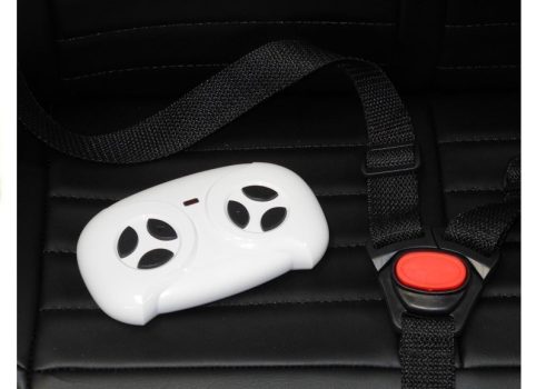 Mercedes Unimog elektromos autó zöld