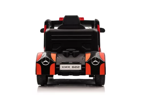 Autó Mercedes XMX622 Redhez