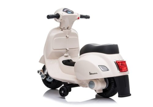 Fehér elektromos robogó Vespa GTS 300 Mini