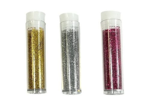 Kozmetikai táskák körömszárítóhoz, lakkok készlete