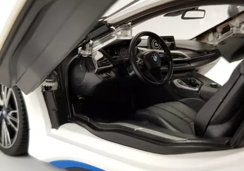 Autó R/C BMW i8 Rastar 1:14 fehér automata ajtók