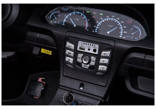 YSA021A elektromos ráhajtható autó feketére festve